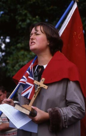 Eine Frau spricht am Speakers Corner im Hydepark