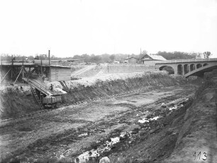 Brücke über MLK im Bau