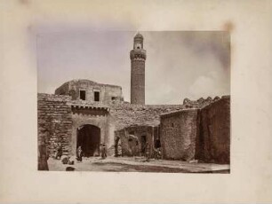 Minarett : Das Minarett einer Moschee in Mossul.