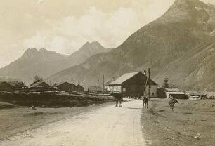 Tumpen im Ötztal. Ortsteilansicht mit Blick talaufwärts
