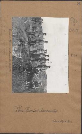 Gruppe von Offizieren im Inneren des Sperrforts