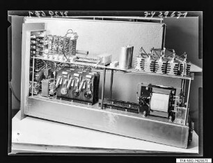 Prüfeinrichtung für Oberflächen, Einschub Seitenansicht, Foto 1974