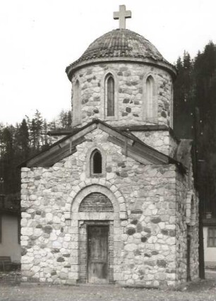 Bran (Törzburg). Kleine Zentralkirche unterhalb des Schlosses