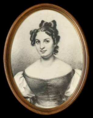Zeichnung von Friderica Robert-Tornow, geschiedene von Primavesi, geborene Braun-Lepichler (1795-1832), (="Die schöne Madame Robert"), auf der Rückseite genealogische Angaben, oval, 26,5 cm hoch x 20,5 cm breit, im Glasrahmen