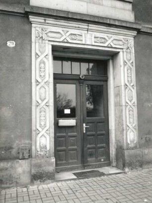 Dresden-Pieschen, Wurzener Straße 29. Wohnhaus (um 1905). Portal