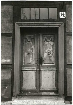 Haldensleben. Burgstraße 14, Wohnhaus, Haustür