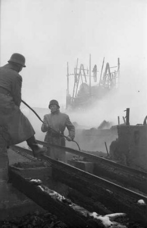 Brand im Sägewerk Hummel in Langensteinbach.