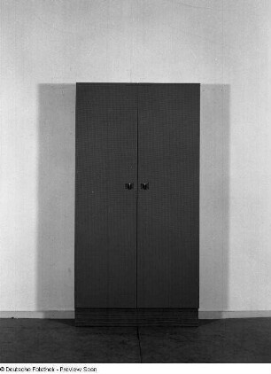 Garderobenschrank