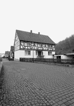 Wohnhaus; Kaufungen, Steinweg 33