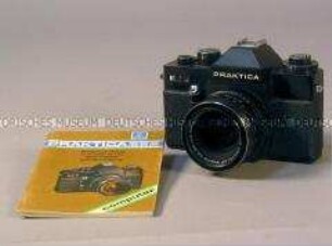 Spiegelreflexkamera "Praktica EE 2"