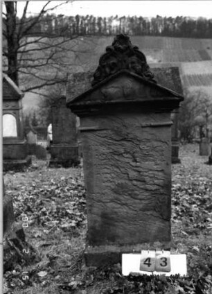 Grabstein 43