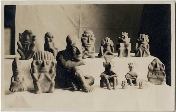 Stone and clay figures from Jalisco (Mexico)