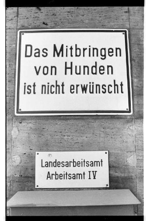 Kleinbildnegativ: Arbeitsamt IV, 1977