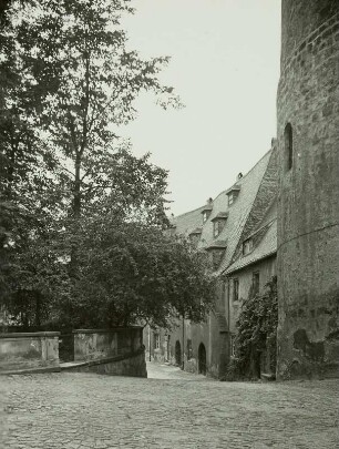 Altenburg, Schloss Altenburg, Schlosshof, Blick zur Junkerei