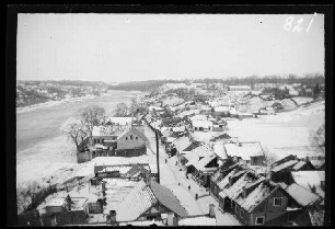 Brest Litowsk (=Brest-Litovsk, Weißrussland): Stadtbild an einem breiten Fluss
