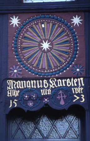 Harz - Rosette an einem Fachwerkhaus : Rosette an einem Fachwerkhaus in Stolberg. Aufgenommen im Harz, ca. 1998