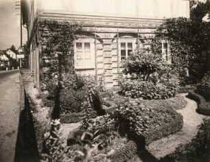 Ebersbach bei Löbau. Hausgärtchen