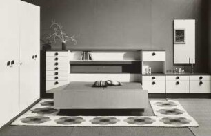 Schlafzimmer (Modell 370)