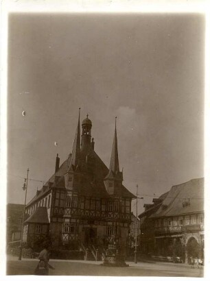 Wernigerode, Marktplatz 1. Rathaus (1494/1498). Ansicht vom Marktplatz