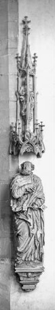 Halle (Saale), Dom, urspr. Dominikaner-Klosterkirche St. Pauli, Inneres, Chorjoch, Nordpfeiler, Petrus, Baldachin mit Madonna; Peter Schro
