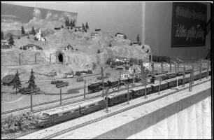 Köln: Photokina, Eisenbahn Maerklin-Modell
