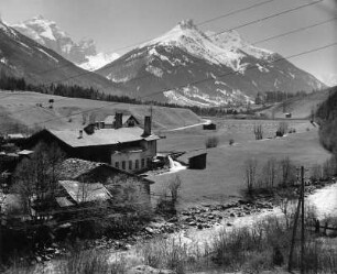 Stubaital. Landschaftsausschnitt mit Ortschaft