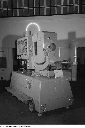 Rückprojektionsanlage des VEB Zeiss Ikon Dresden