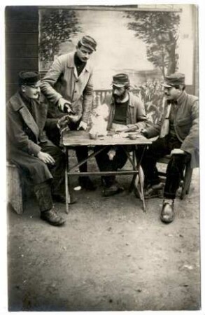 Postkarten aus dem Kriegsgefangenenlager Puchheim: o.Nr.: Gruppenaufnahmen (mehrere Aufnahmen)