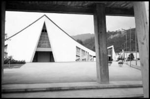 Bregenz: Kirche St. Columban, Eingang [Pfarrkirche St. Kolumban]