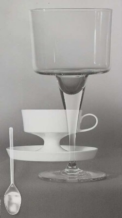 Tasse und Glas „Composition"