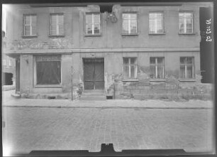 Neuruppin, Seestraße 26. Wohnhaus mit Laden. Straßenfront (Teilansicht)