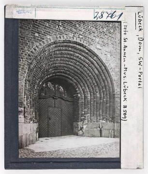 Lübeck: Dom, Südwestportal