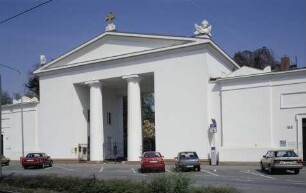 Hauptfriedhof — Altes Portal