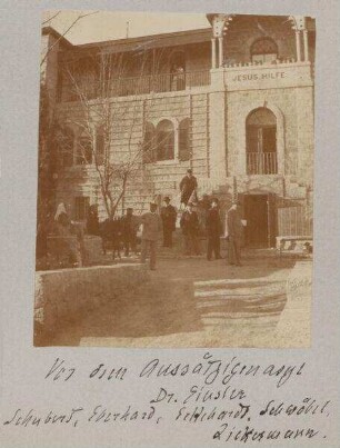 Vor dem Aussätzigenasyl Dr. Einsler Schubens, Eberhard, Eckardt, Schwöbel, Zickermann.