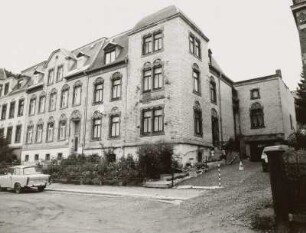 Markneukirchen (Vogtlandkreis), Wohnhaus mit Hinterhaus (um 1900), Gartenstraße 10, Straßenansicht