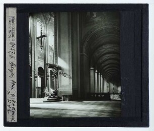 Speyer, Dom : Innenansicht aus dem N-QH nach SW (Langhaus u. N-Seitenschiff)