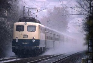 Gäubahn Stuttgart Nord Lok 110 253 D383 Barbarossa UIC-X-Wagen SBB-Wagen