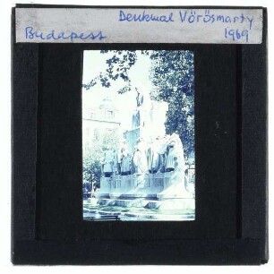 Budapest, Telcs, Denkmal für Mihály Vörösmarty