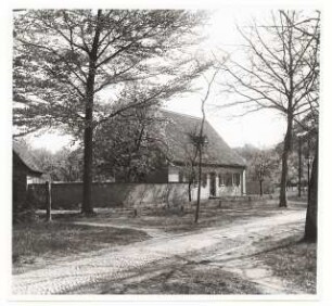 Siedlung Lendelsches Gelände, Potsdam-Bornstedt: Wohnhaus (Thunert, Baur ?) Vorderansicht