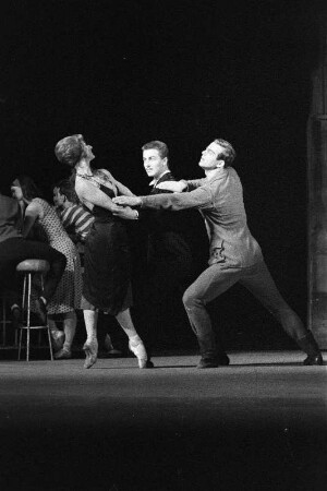 Szenenbilder aus "Neue Odyssee", Ballett in 5 Bildern von Albert Burkat mit Musik von Victor Bruns. Staatsoper Berlin, 01.03.1962