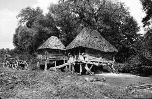 Donau: Pfahlbauten