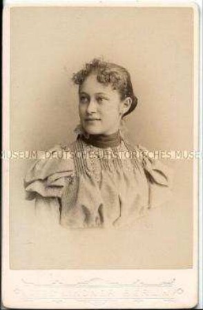 Porträt einer jungen Frau, Carte de Visite