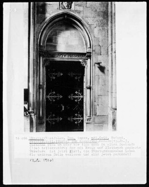 Portal zum Kreuzgang