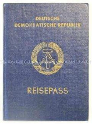 Reisepass der DDR - Personenkonvolut