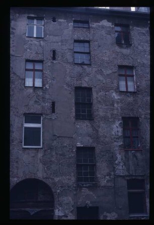 Diapositiv: Oranienstr. 30, 1983