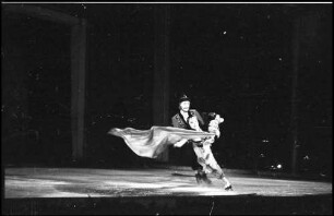 Freiburg: Stadthalle, Eisballett