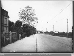 Eschersheimer Landstraße in Höhe Dornbusch von Süden