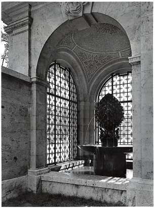 Bestelmeyer, German; München, Prinzregentenstr. / Wagmüllerstr.; Luftgaukommando (Wirtschaftsministerium) - Brunnenhaus (Innenansicht)