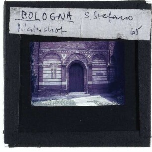 Bologna, S. Stefano : Pilatushof