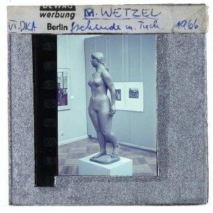 Wetzel, Stehende mit Tuch